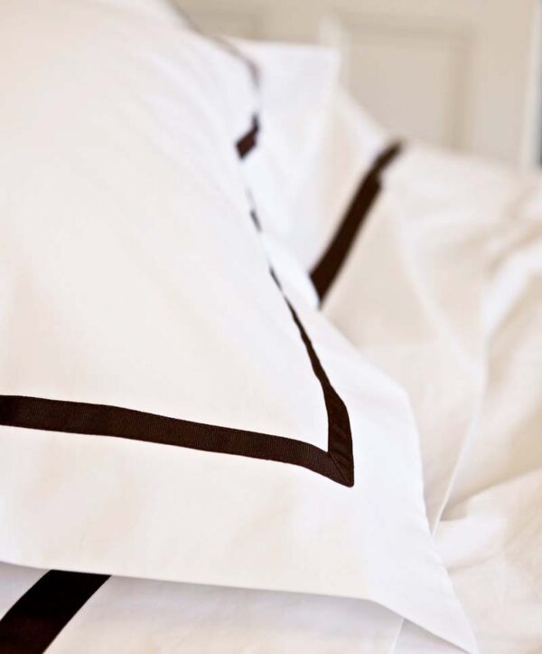 mono-bed-linen-pillowcase