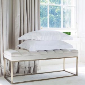 classic-bed-linen-gilly-nicolson